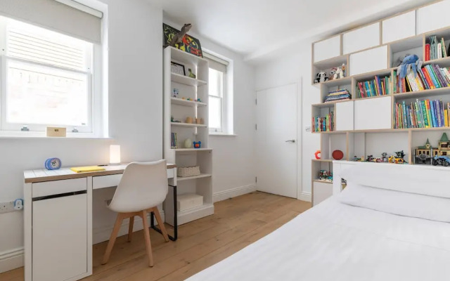Priory Road III by Onefinestay