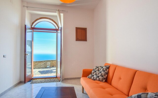 Amazing Home in Savoca With Wifi and 2 Bedrooms