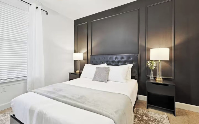 Lux 1B1B with Pool Near Legacy West