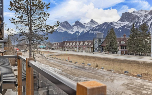 Township by Canmore Premier