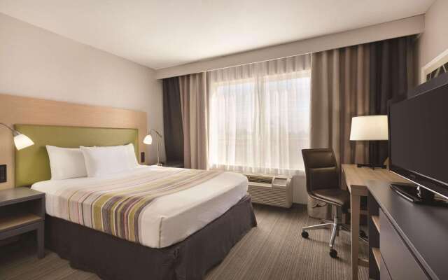 Country Inn & Suites by Radisson, Fresno North, CA
