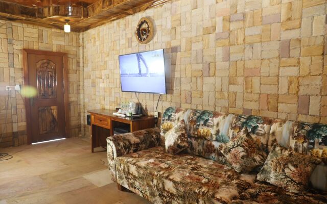 Home Stone Resort