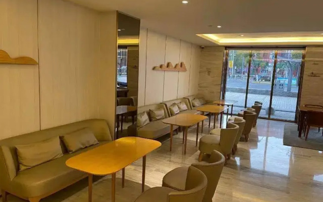 JI Hotel (Shanghai Nanxiang Taimao Commercial Plaza)