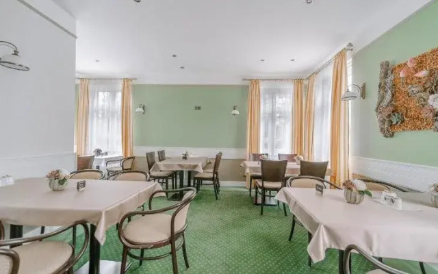 Hotel Zelená Marina