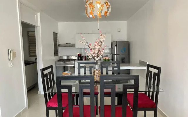 Apartment Near Beach And Airport