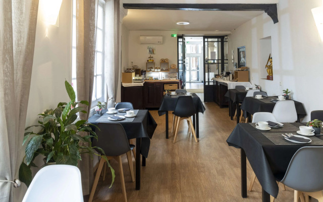 Best Western Le Comtadin