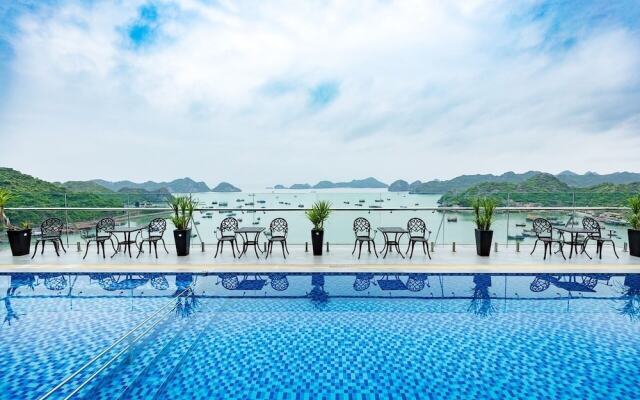 Cat Ba Paradise Hotel - Sky Bar & Massage