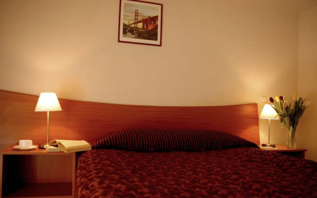 Centre Hotel