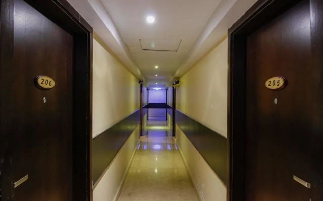 OYO 934 Hotel Spiro Comforts Inn