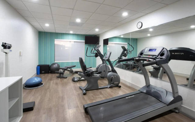 Holiday Inn Express & Suites Tucson by IHG