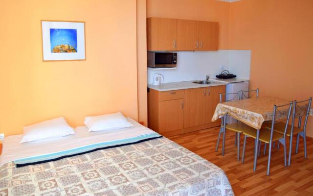 Sineva Del Sol Apartments