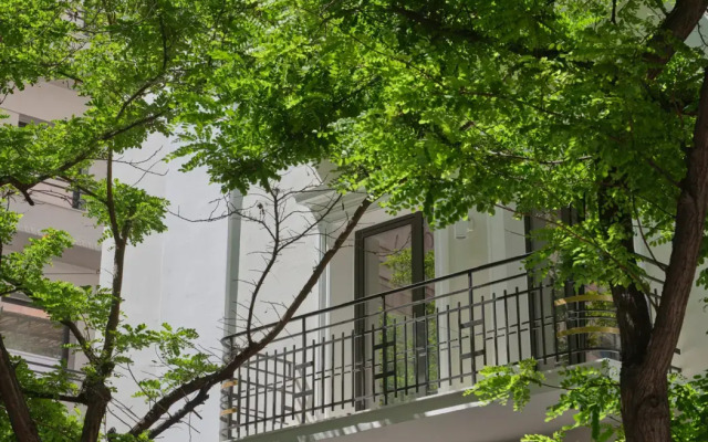 Astikon House