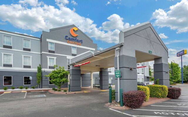 Comfort Suites At Rivergate Mall