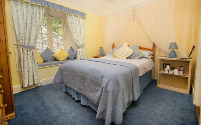 Polraen Country House