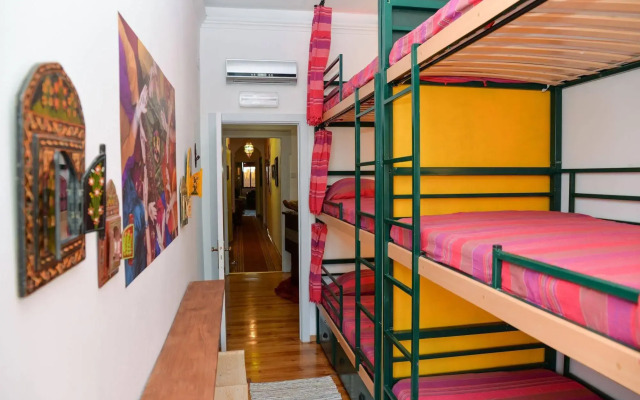 Al-Ushbuna Residence & Hostel