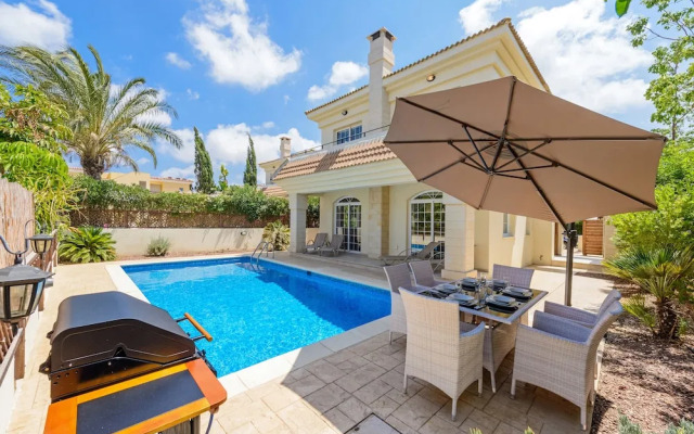 Villa Alex
