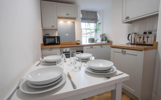 Hassop Station Apartment on the Monsal Trail