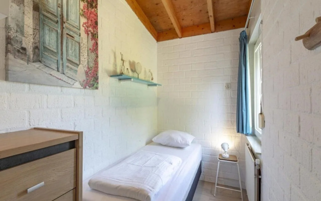 Modern Bungalow Close to the Beach