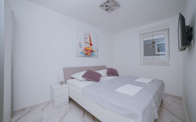 Apartment Relax with Jacuzzi & Garden