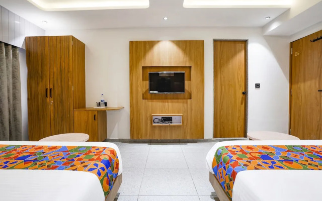 Fabhotel Ms Residency