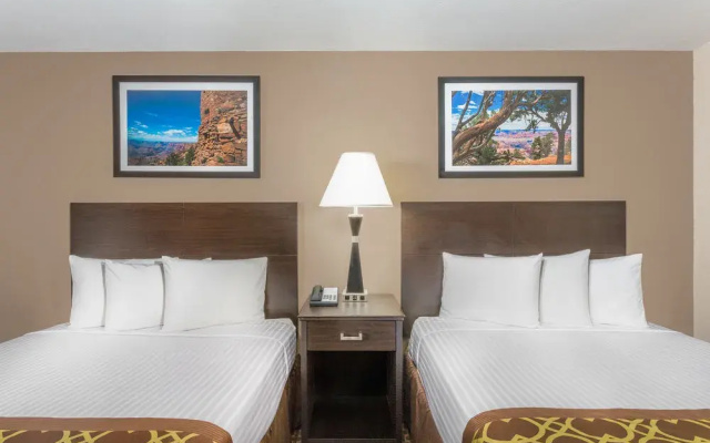 Travelodge By Wyndham Lake Havasu
