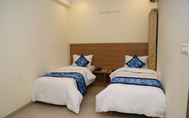 Fabhotel Aanya Suites