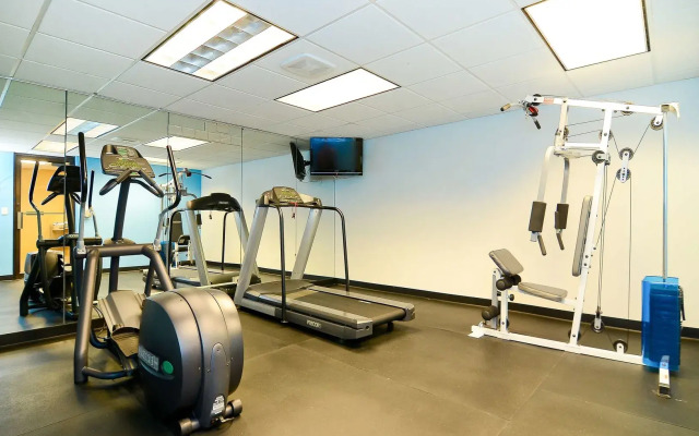 AmericInn by Wyndham Woodstock IL