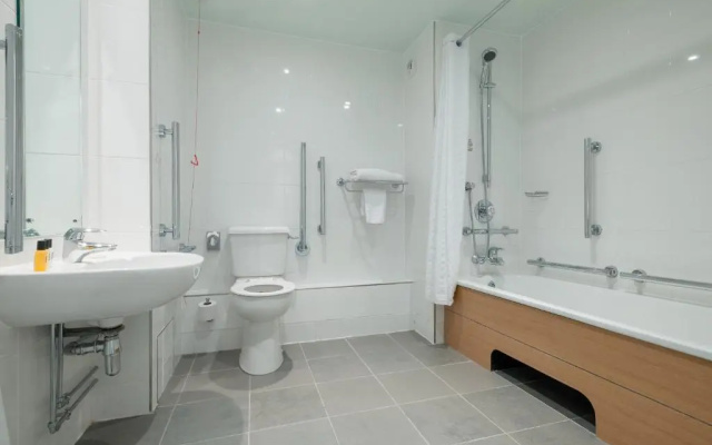 De Vere Cotswold Water Park Apartments