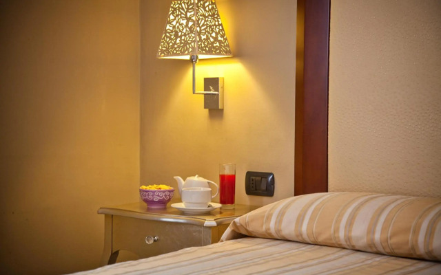 Hotel For You