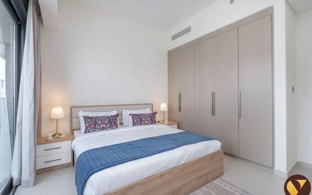 Luxury 2BR in ACT 1 Near Dubai Mall