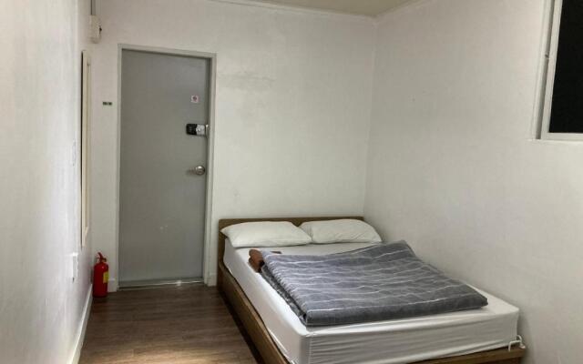 Itaewon Yellow Guesthouse