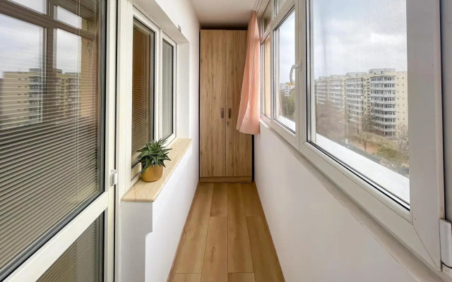 National Arena Mega Mall Elana Apartment