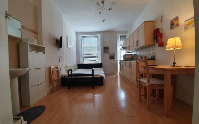 Studio Apartment in South Kensington 7