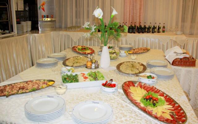 Omladinski Hostel