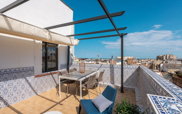 Sagrada Familia Apartment By Olala Homes