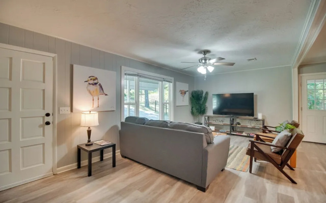 Bella Vista Vacation Rental Near Lake Access!