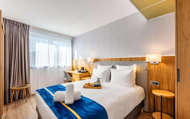 Brit Hotel Privilège Paris - Rosny