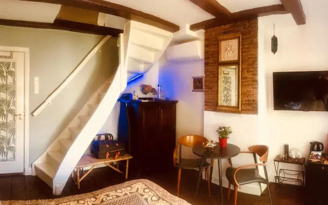 Amsterdam B&B Barangay