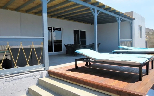 Turquoise Villa