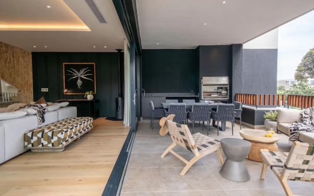 Stunning Camps Bay Holiday Oasis Solange Residence