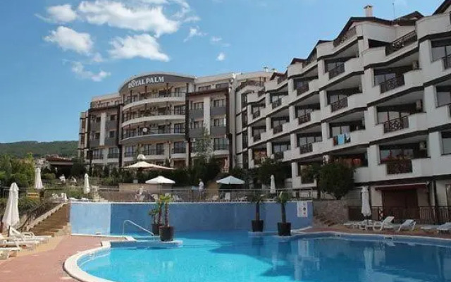 Royal Palm Apart Hotel