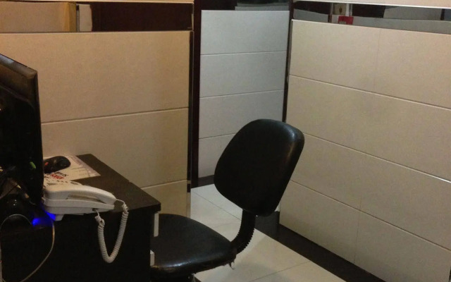 Canadian Hostel