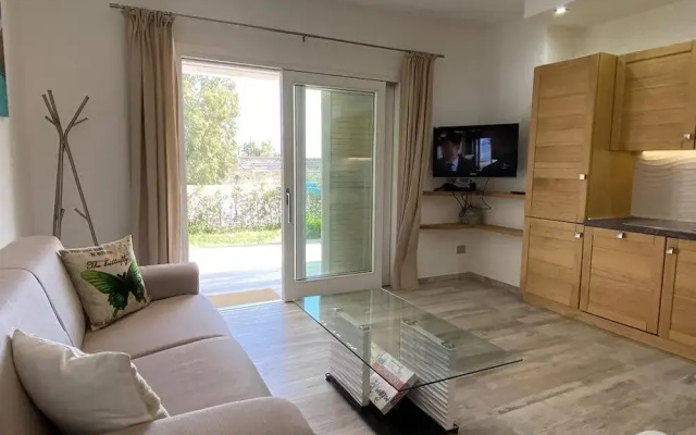 R House II