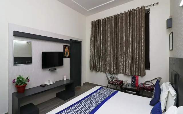 Oyo 3396 Hotel Parichay