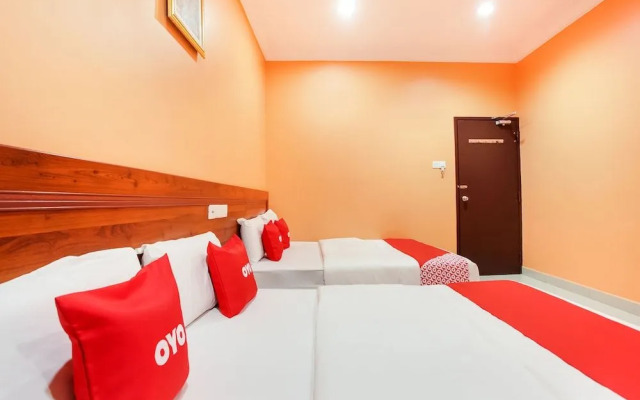 OYO 89470 My Town Hotel