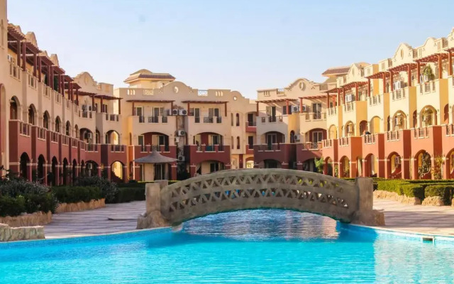 La Sirena Hotel Beach Resort