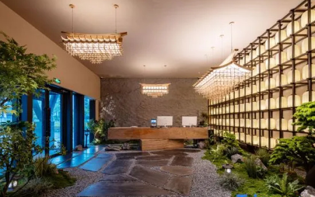 Floral Lux Hotel·Jinan Jianshan Jielu Tang Style Homestay – Outside – Jinan