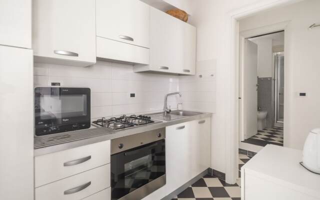 Modern Apartment in Genova Near Christopher Columbus House