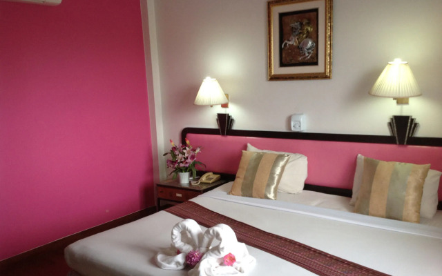 Thai Hotel