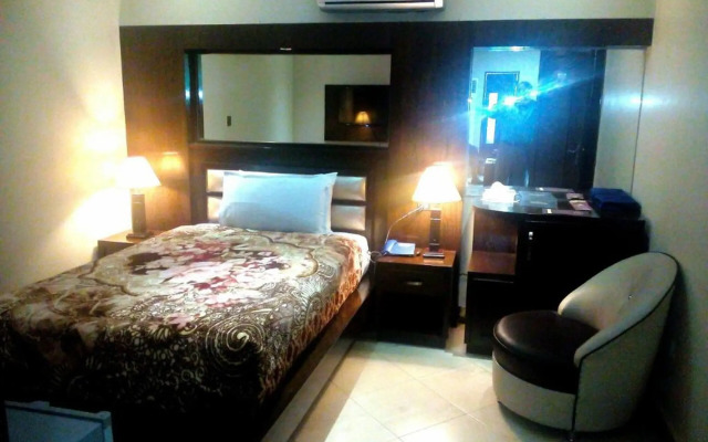 Bling Hotel International